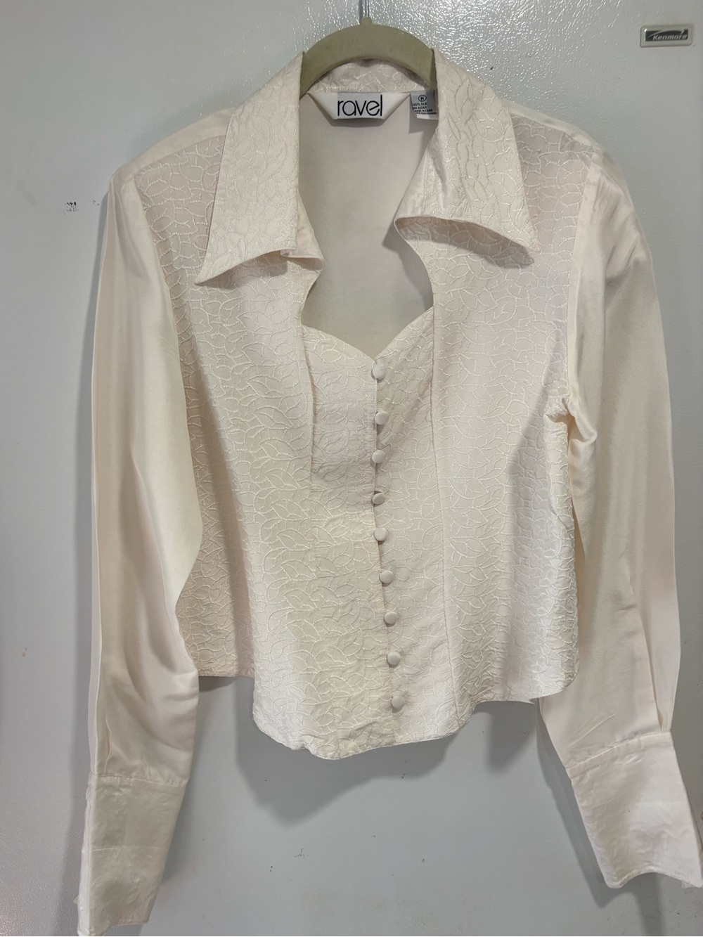ravel Cream Button-Front Long Sleeve Blouse